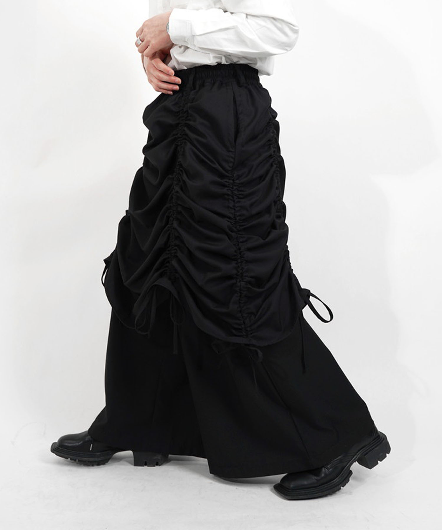 string skirt