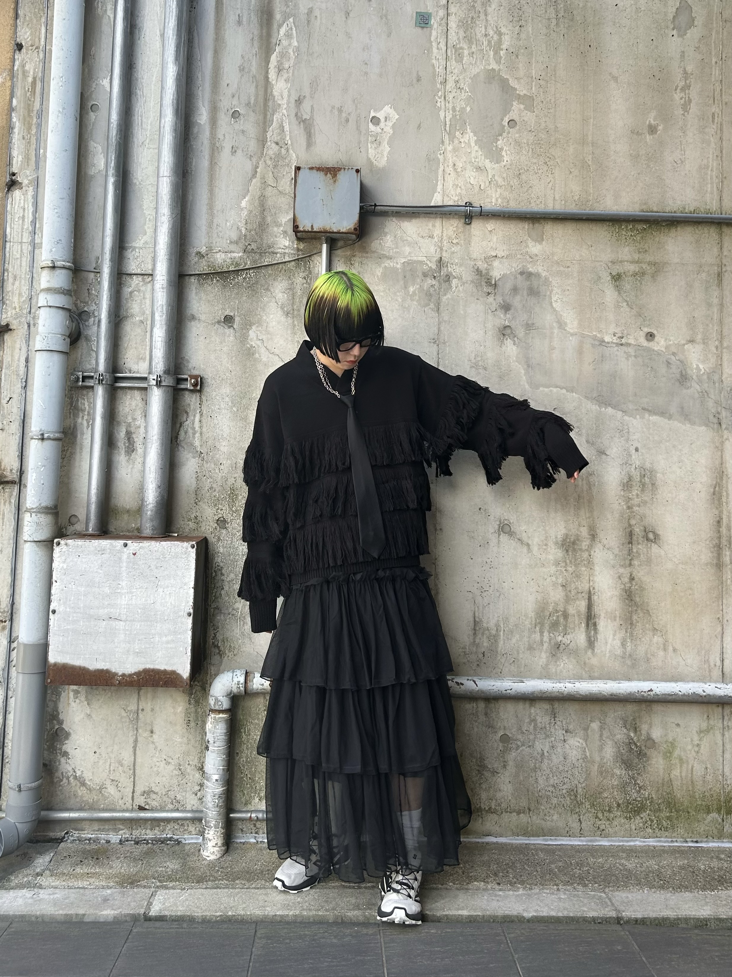 fringe sweater × tiered tulle skirt